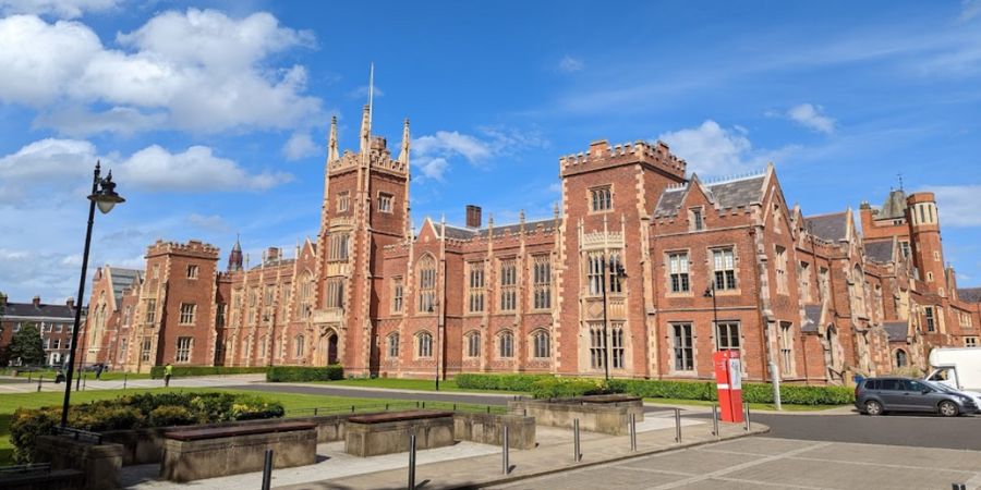 Estudiar en Queen's University Belfast